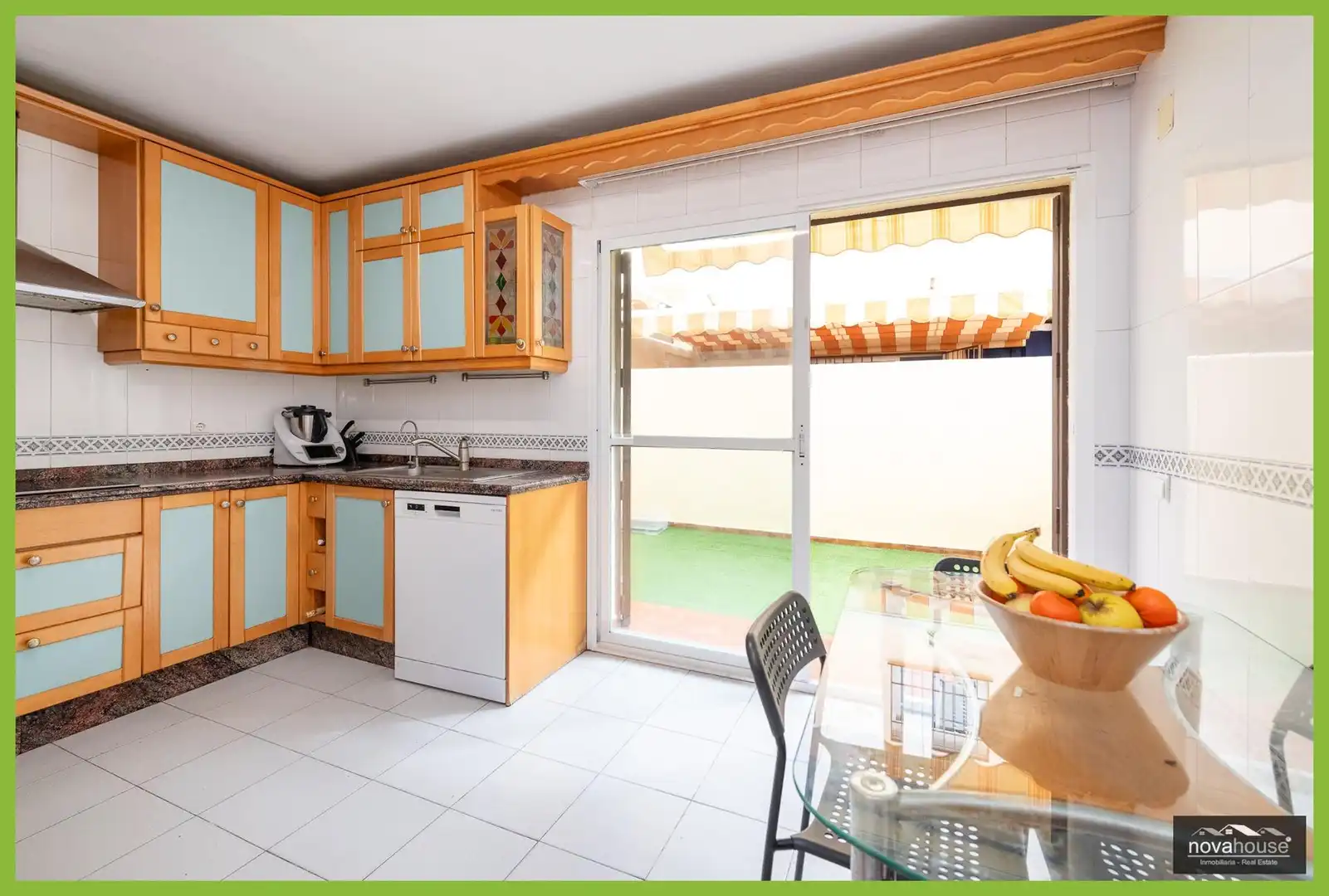 Casa adosada en venta en Calle Albon, Torre de Benagalbón