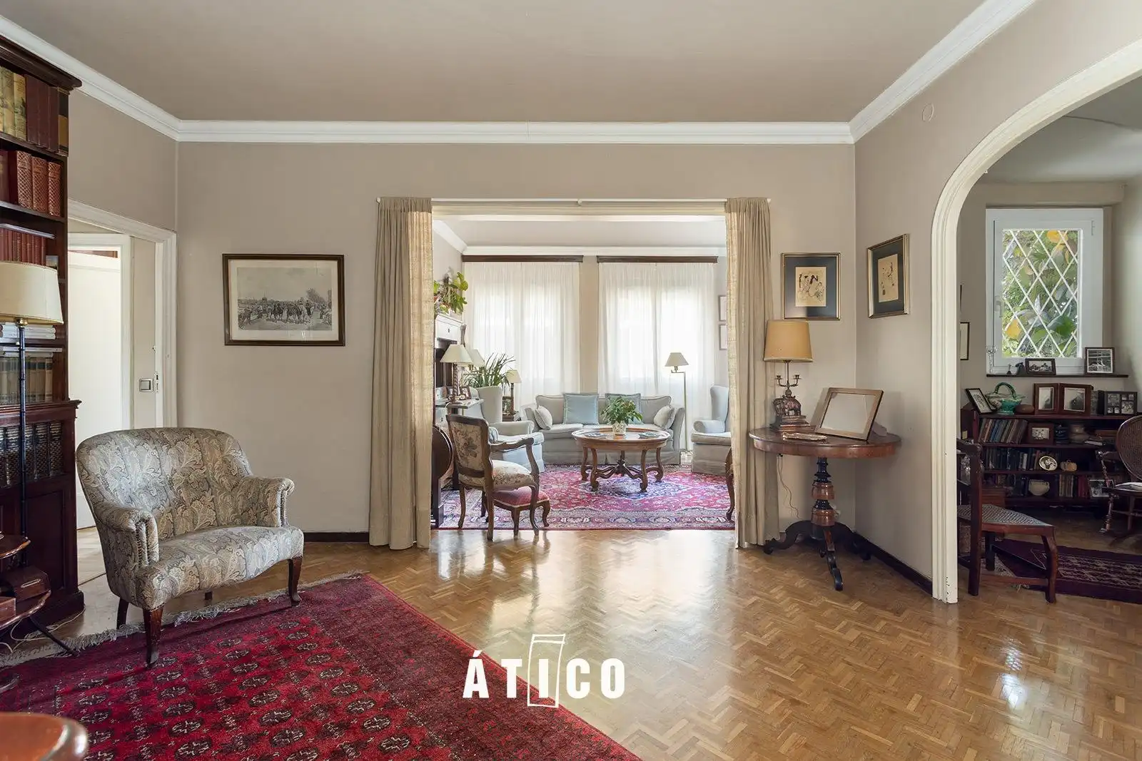 Sala d'estar de Àtic en venda en Barcelona amb Parquet, Terrassa i Traster