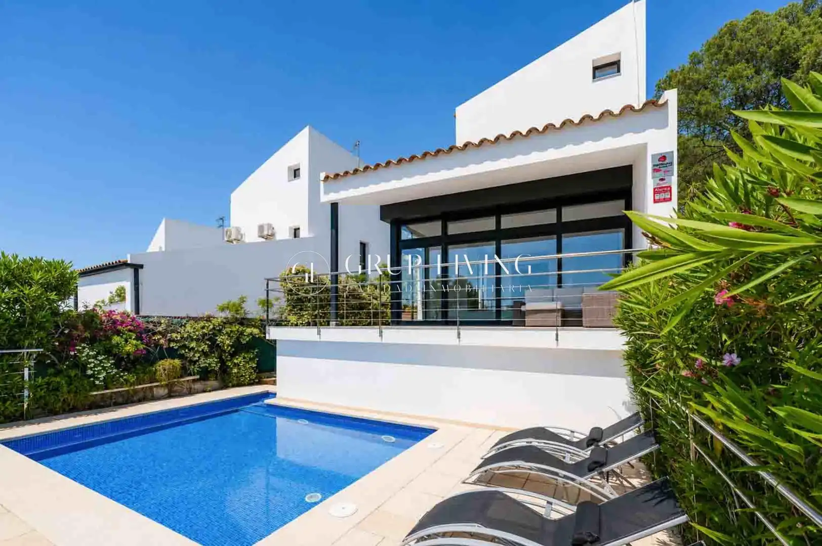 Exterior view of Houses for sale in Sant Pere de Ribes  with Air Conditioner, Heating and Private garden