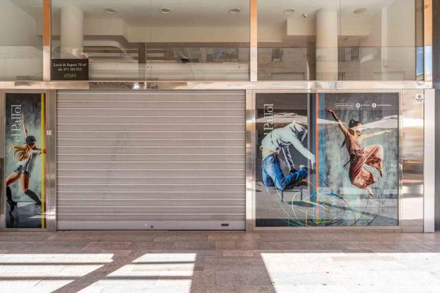 Local comercial en Alquiler en  CALLE RAVAL DEL PALLOL, 1 en Centre