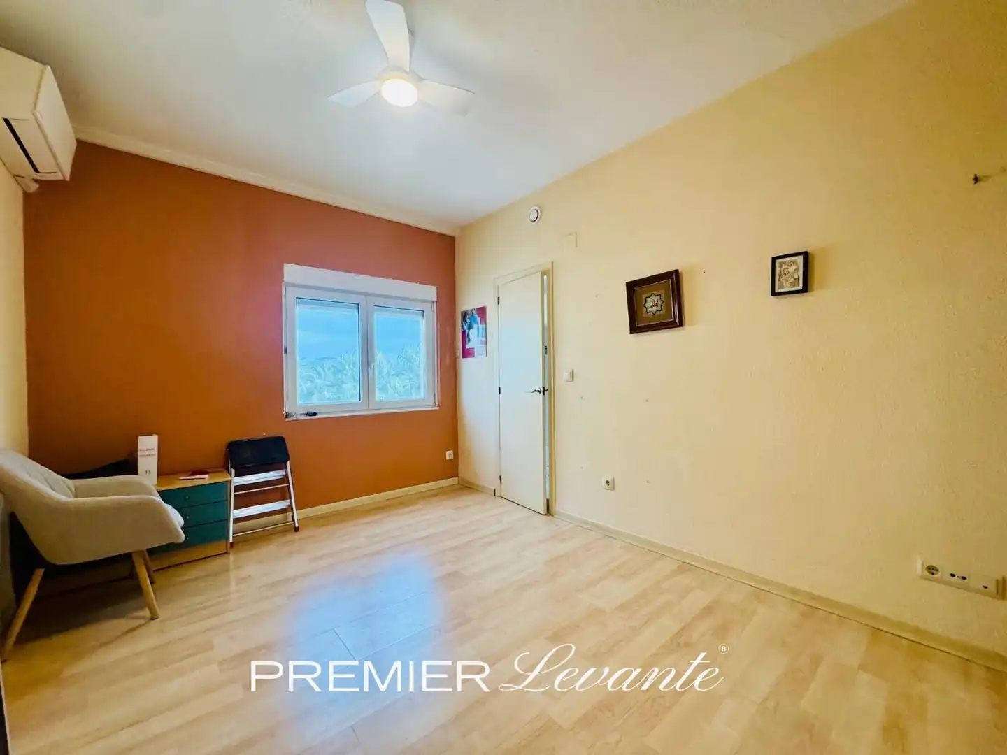 Piso en venta en L'Alfàs del Pi con Aire acondicionado, Terraza y Balcón