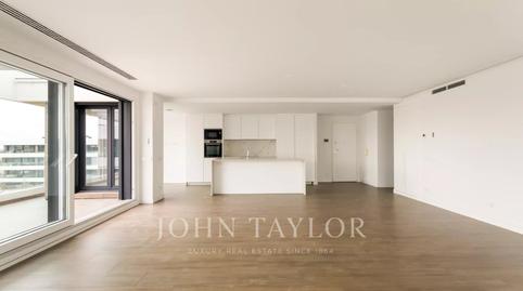 Foto 5 de Ático de alquiler en Encinar de los Reyes, Madrid