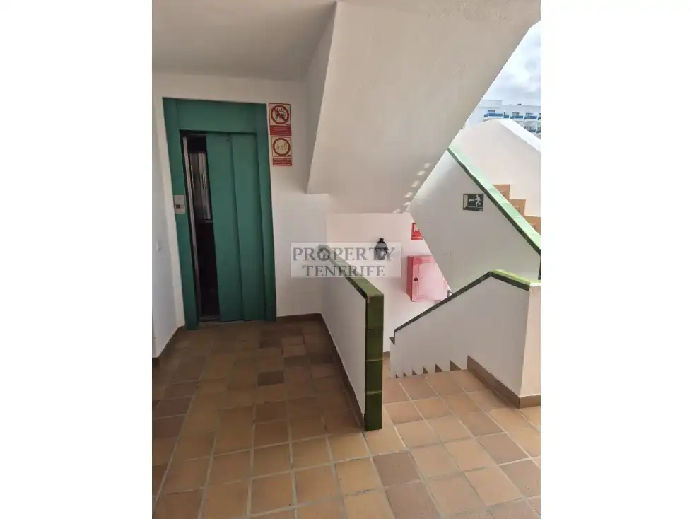 Estudio en venta en Adeje con Terraza, Piscina y Amueblado