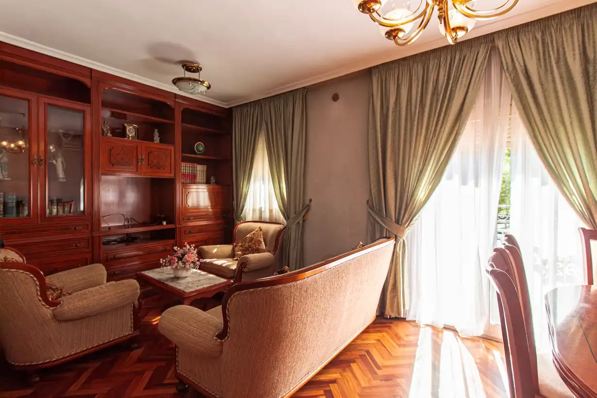 Flat with lift for sale in Ciudad Lineal, imagen 2