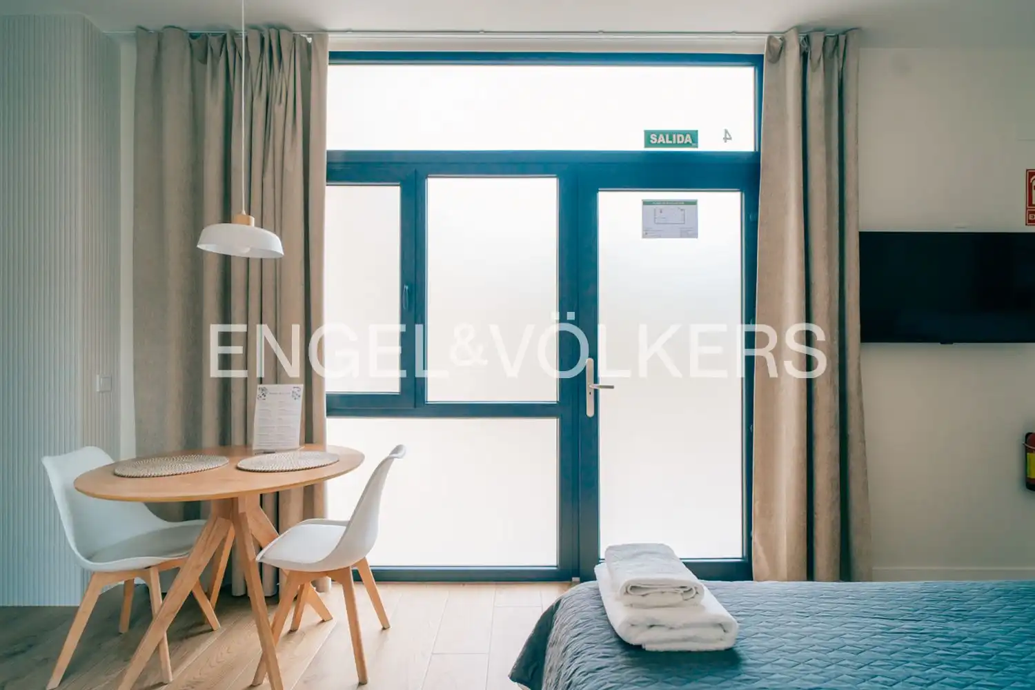 Habitación de Apartamento en venta en Valencia con Aire acondicionado, Calefacción y Amueblado