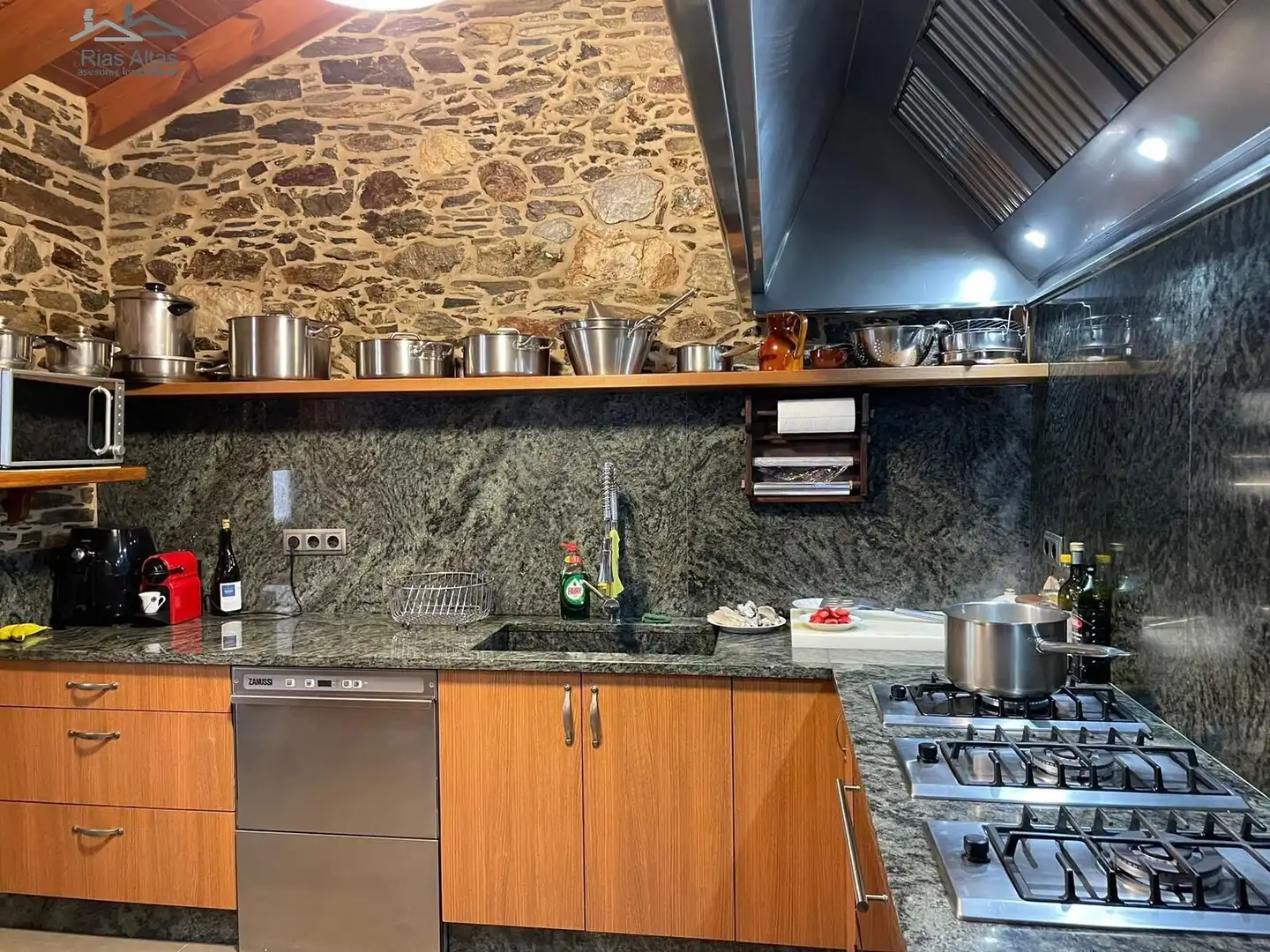 Cocina de Casa o chalet en venta en Ordes con Jardín privado y Trastero