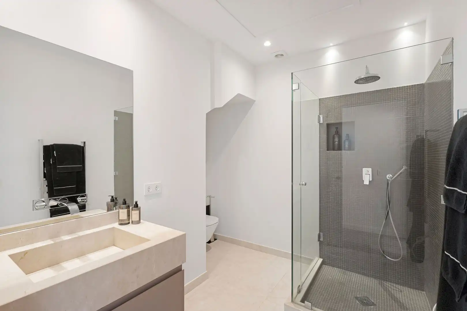 Bathroom of Duplexes for sale in Marbella  with Air Conditioner, Private garden and Terrace