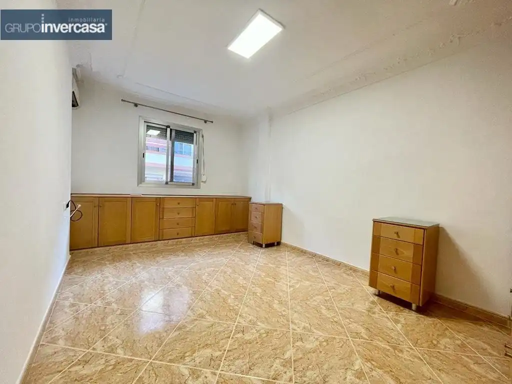 Habitación de Piso en venta en Quart de Poblet con Aire acondicionado, Calefacción y Balcón