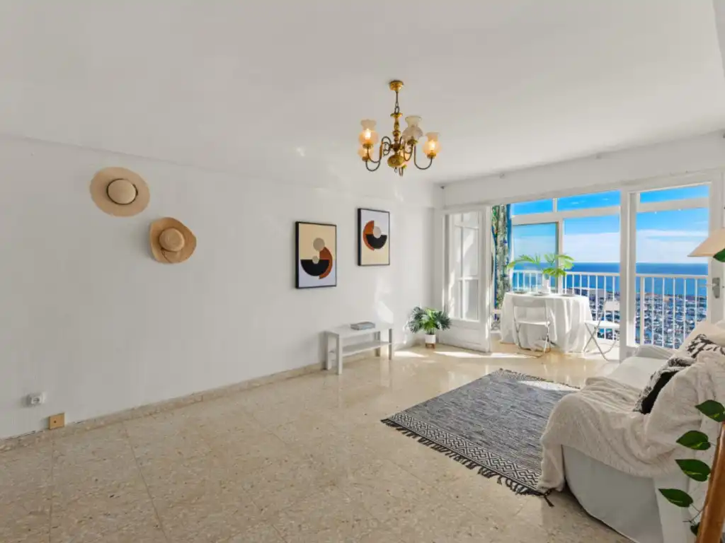 Apartments for sale in Calle Azorin 10 escalera 1 planta 06 puerta a, Campello Playa