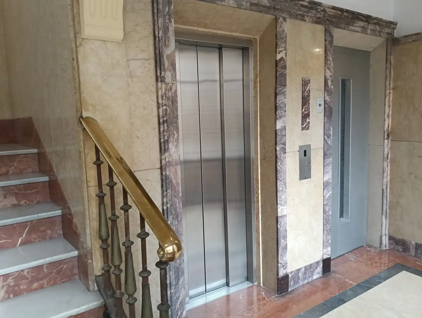 Büro zum Verkauf in Málaga mit Balkon und Alarm