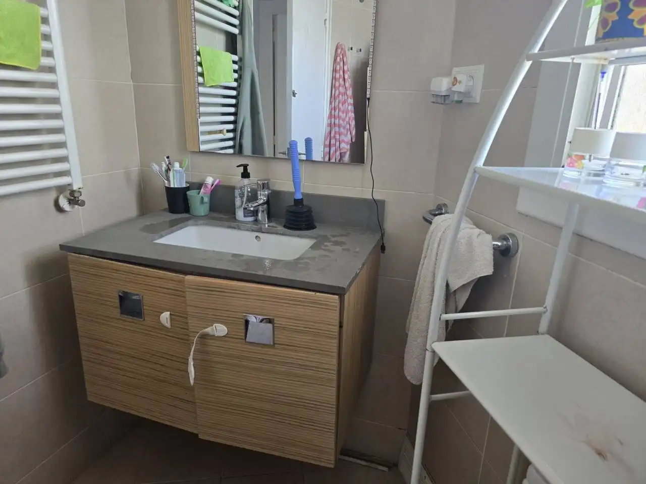 Badezimmer von Wohnung zum Verkauf in Terrassa mit Klimaanlage, Heizung und Parkett