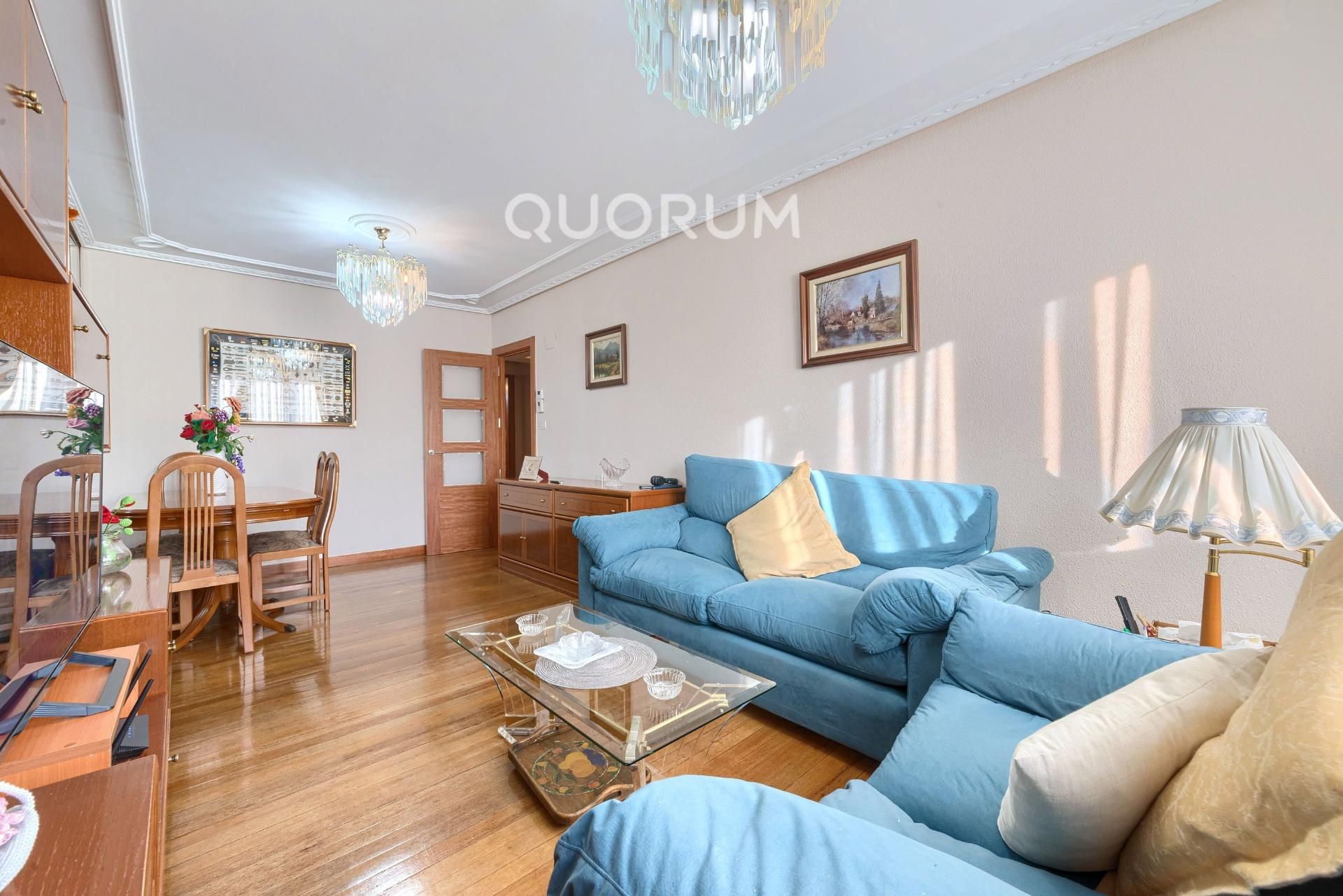 Living room of Flat for sale in Basauri   with Heating, Storage room and Furnished