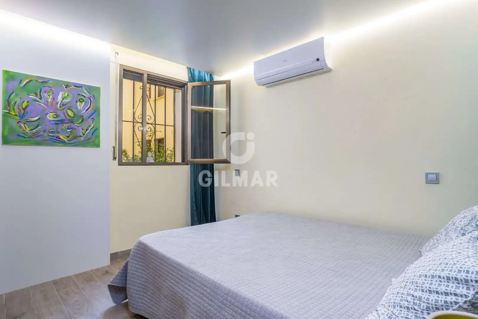 Habitación de Planta baja en venta en Estepona con Calefacción, Jardín privado y Piscina