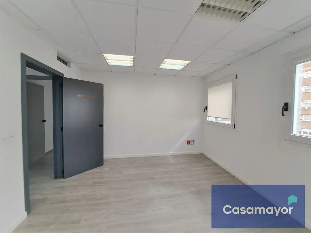 Büro mit Aufzug zur Miete in Avenida de la Estación 24, imagen 17
