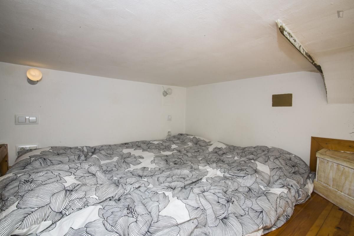 Estudi de lloguer a El Poble Sec - Parc de Montjuïc