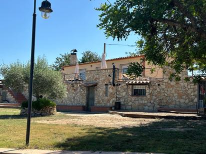 Vista exterior de Finca rústica en venda en El Catllar  amb Aire condicionat i Piscina