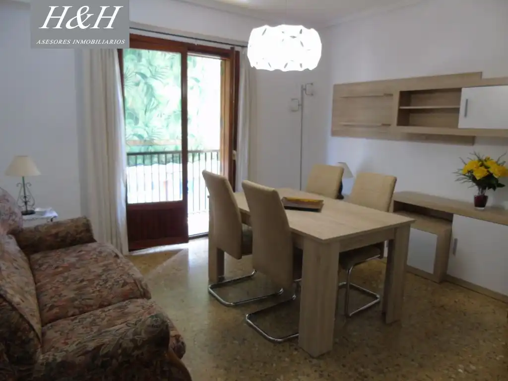 Appartamento con terrazza in affitto a El Castell, imagen 2