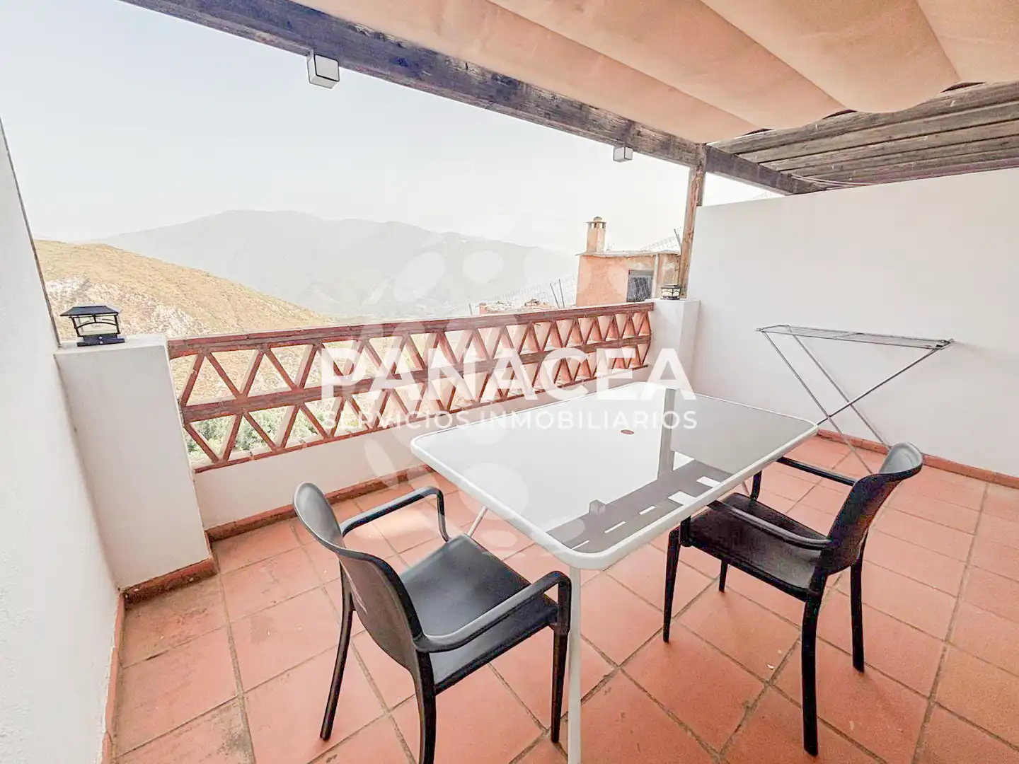 Terraza de Piso en venta en Carataunas con Terraza, Amueblado y Horno