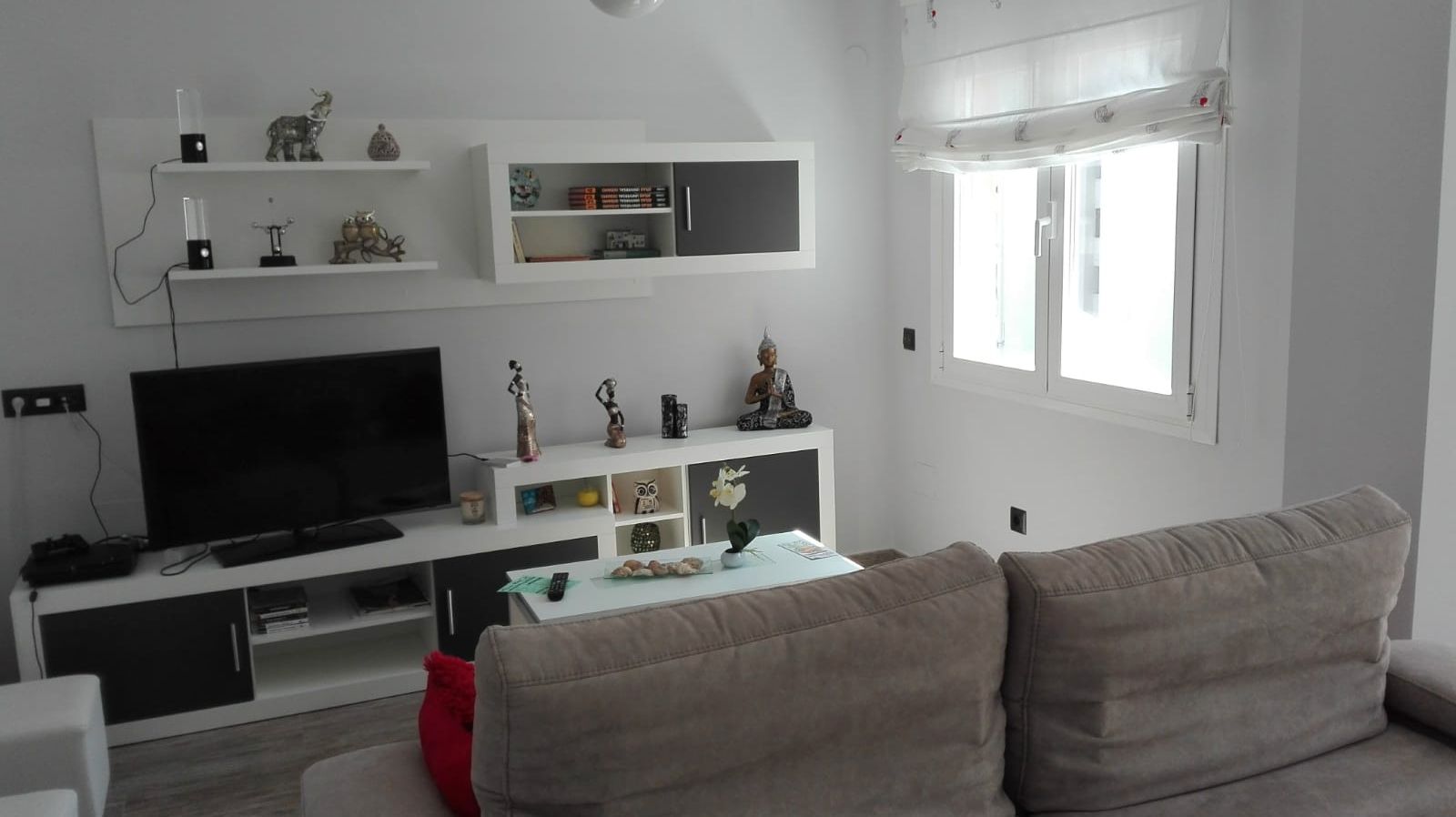 Sala de estar de Piso de alquiler en Fuengirola con Aire acondicionado, Amueblado y Horno