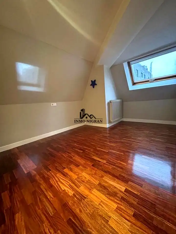Habitación de Dúplex en venta en Vigo  con Calefacción y Terraza