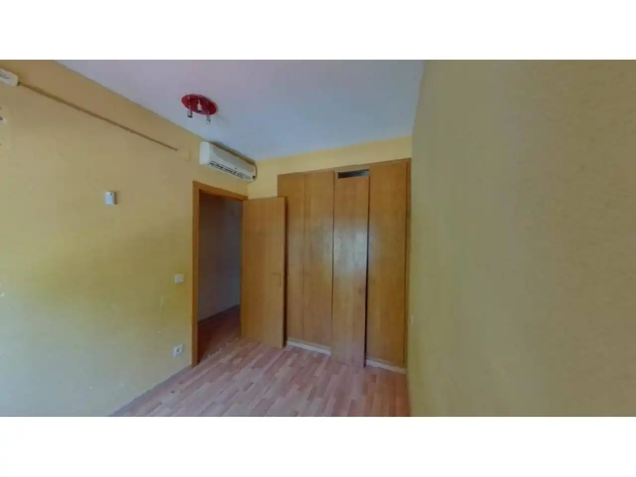 Bedroom of Flat for sale in Empuriabrava  with Parquet flooring