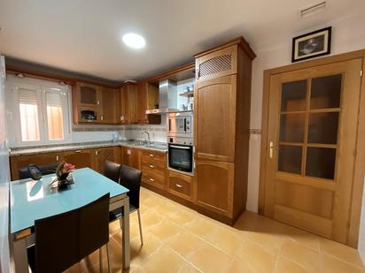 Kitchen of Flat for sale in Villanueva de la Vera  with Air Conditioner, Terrace and Balcony