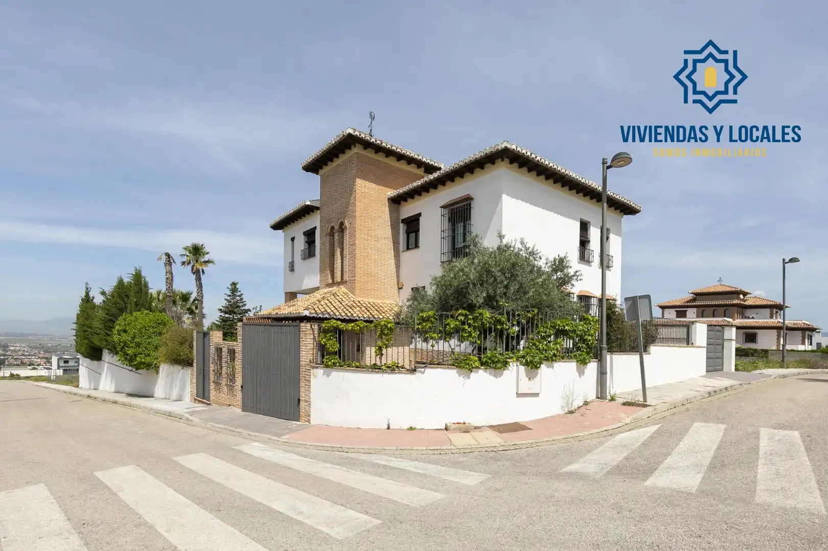 Villa mit Terrasse zum Verkauf in Calle Cúllar Vega