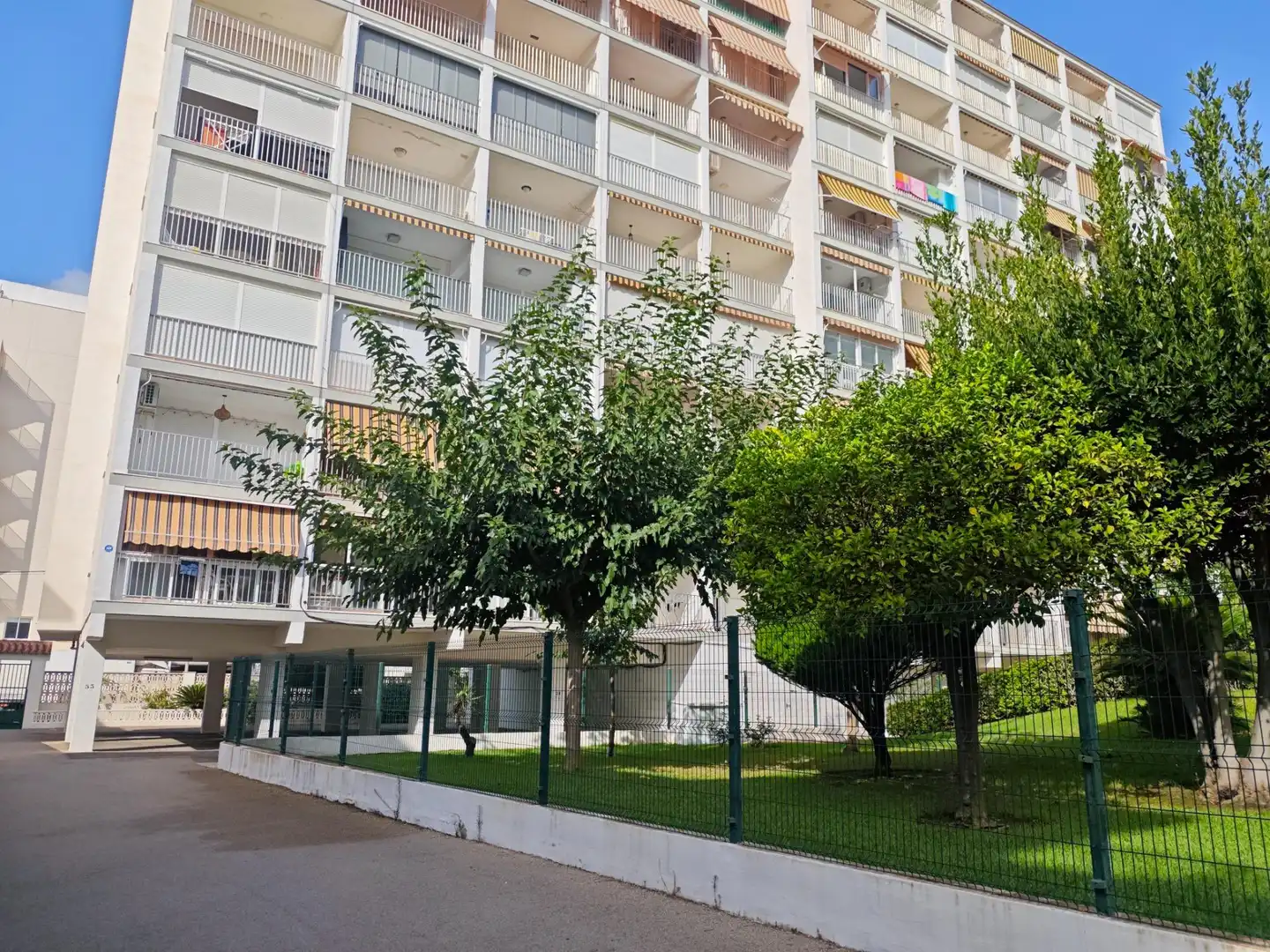 Apartamento con piscina en venta en Playa de Gandia, imagen 32