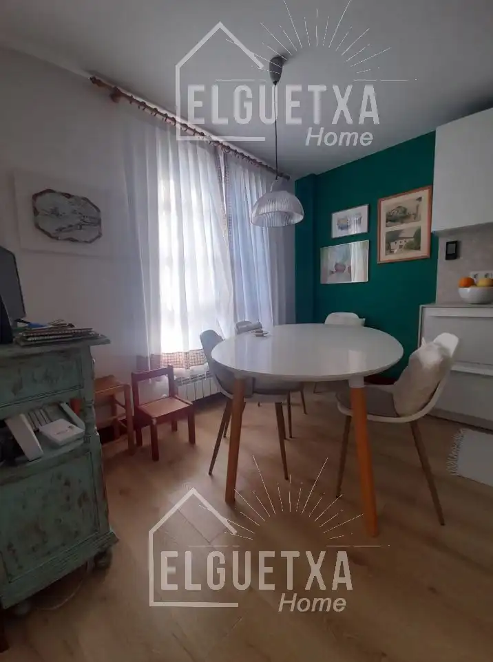 Comedor de Casa adosada en venta en Plentzia con Calefacción, Jardín privado y Terraza