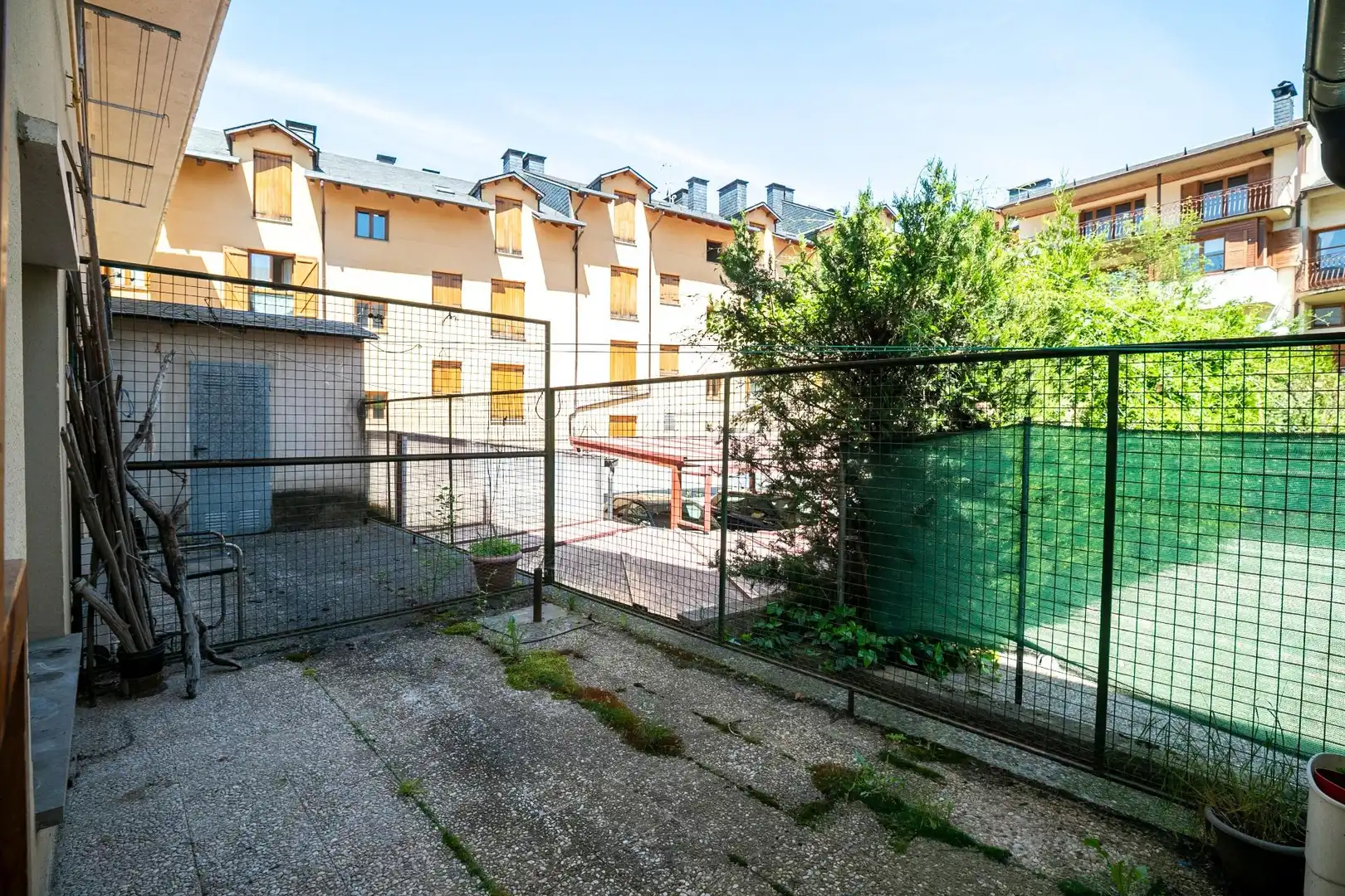 Vista exterior de Piso en venta en Castejón de Sos con Calefacción y Balcón