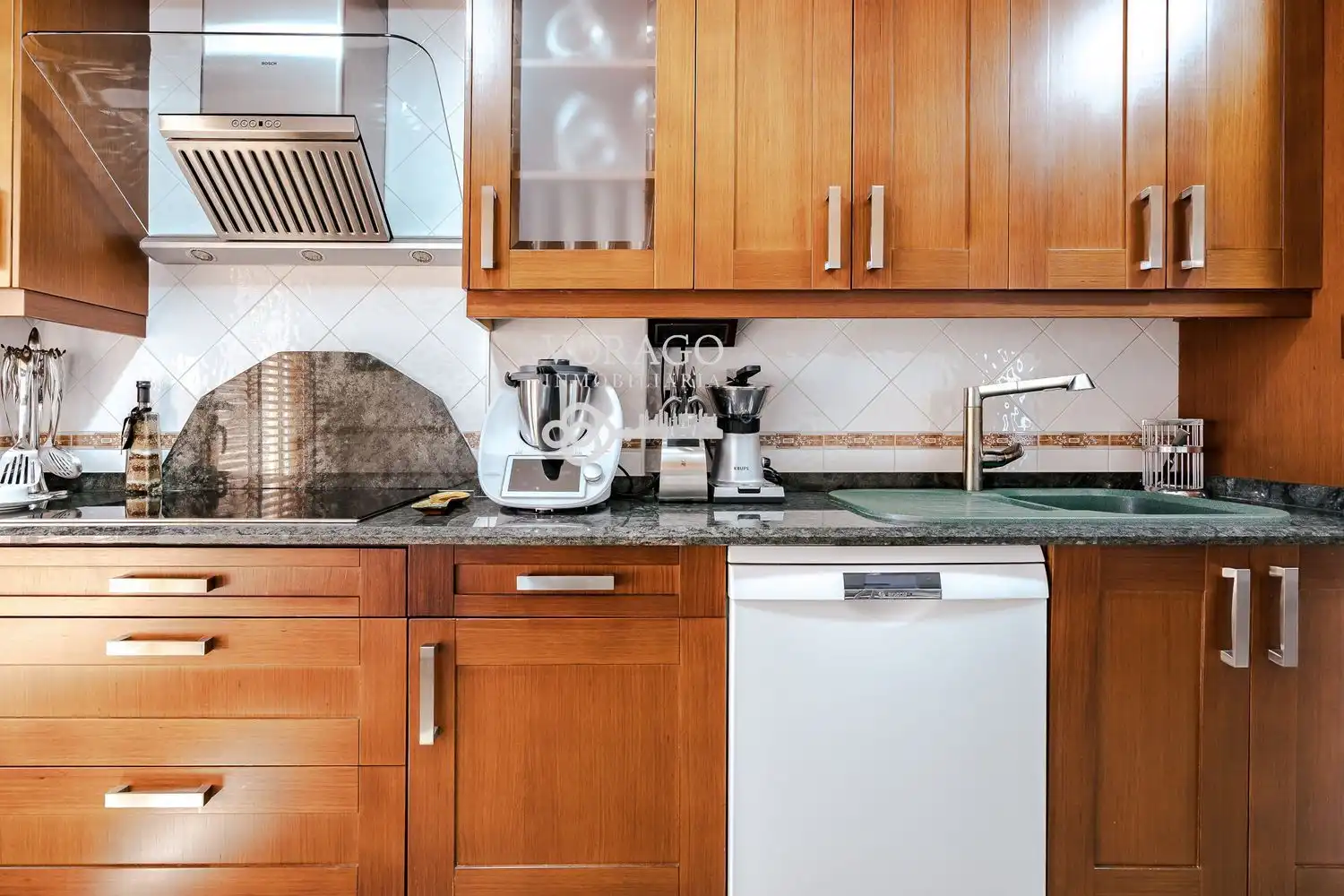 Cocina de Casa o chalet en venta en Meco con Jardín privado y Piscina