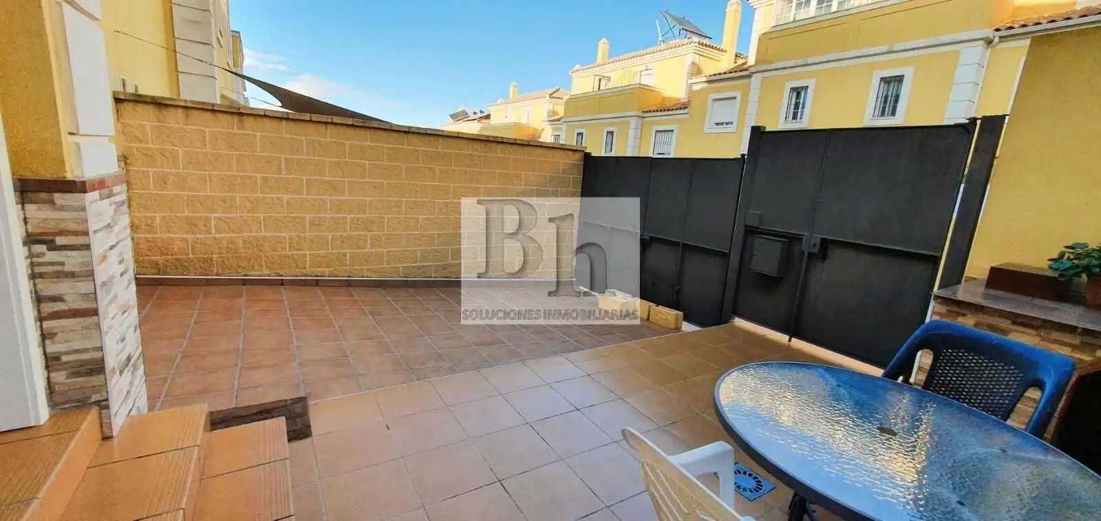 Terraza de Casa adosada en venta en Alhaurín de la Torre con Aire acondicionado, Calefacción y Jardín privado
