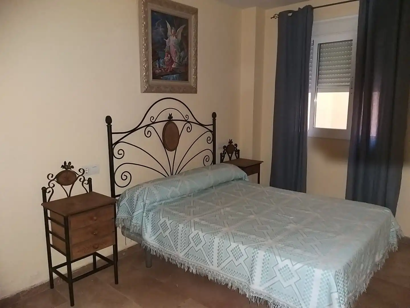 Habitación de Piso en venta en Pilas con Terraza, Trastero y Amueblado