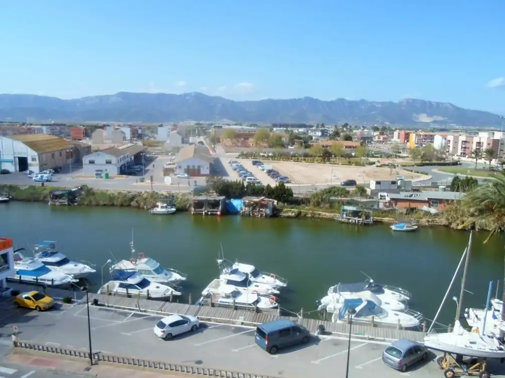 Außenansicht von Wohnung zum Verkauf in Cullera mit Heizung und Terrasse