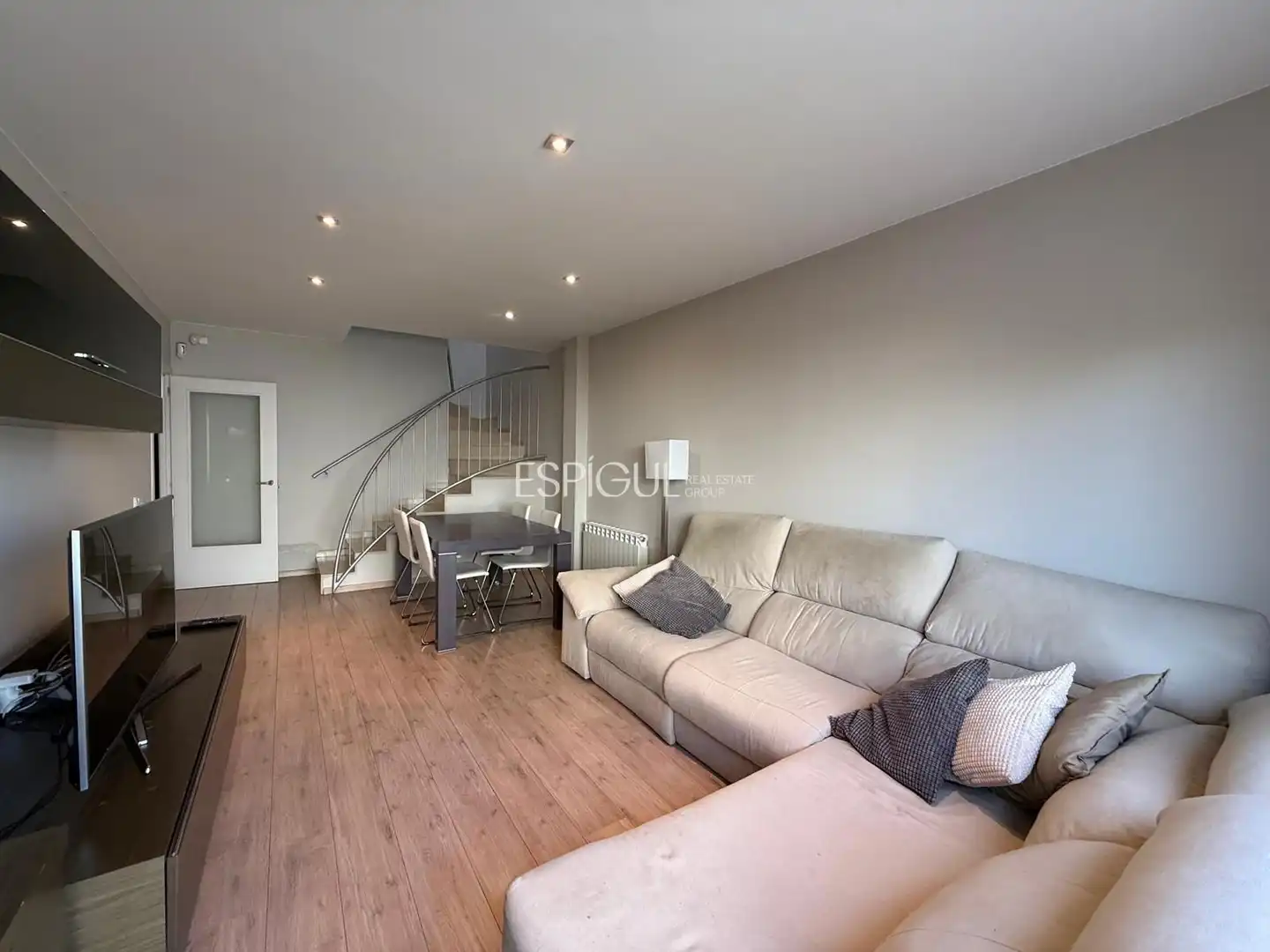 Casa o chalet de alquiler en Montseny, Eixample Sud – Migdia