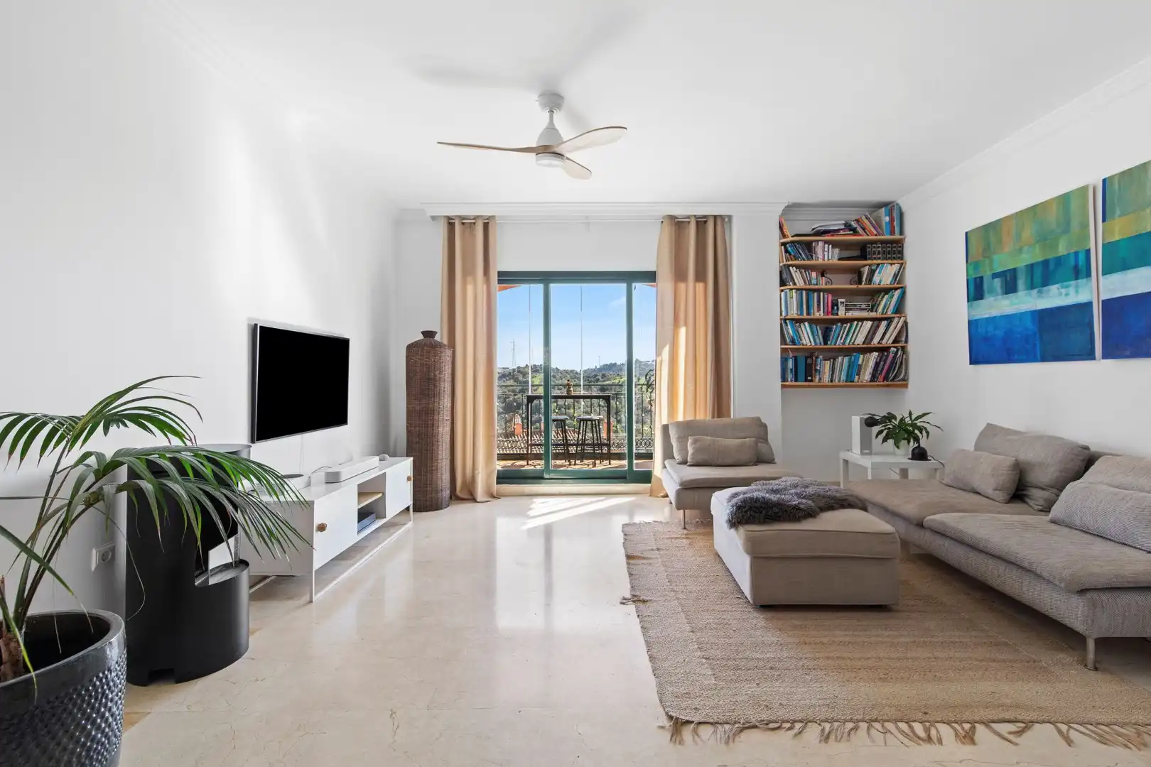 Sala de estar de Apartamento en venta en Marbella con Aire acondicionado, Terraza y Trastero