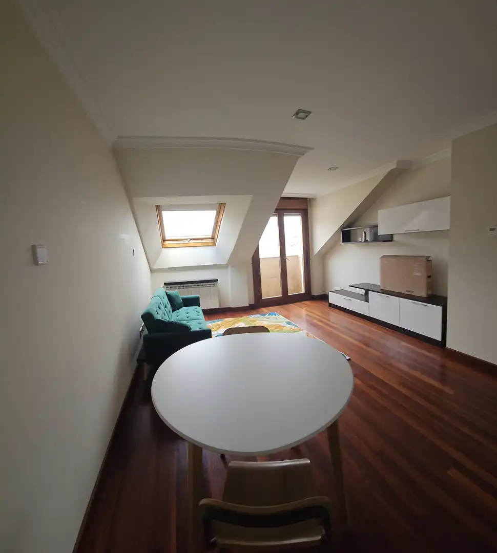 Sala de estar de Piso de alquiler en Gijón  con Calefacción, Parquet y Amueblado