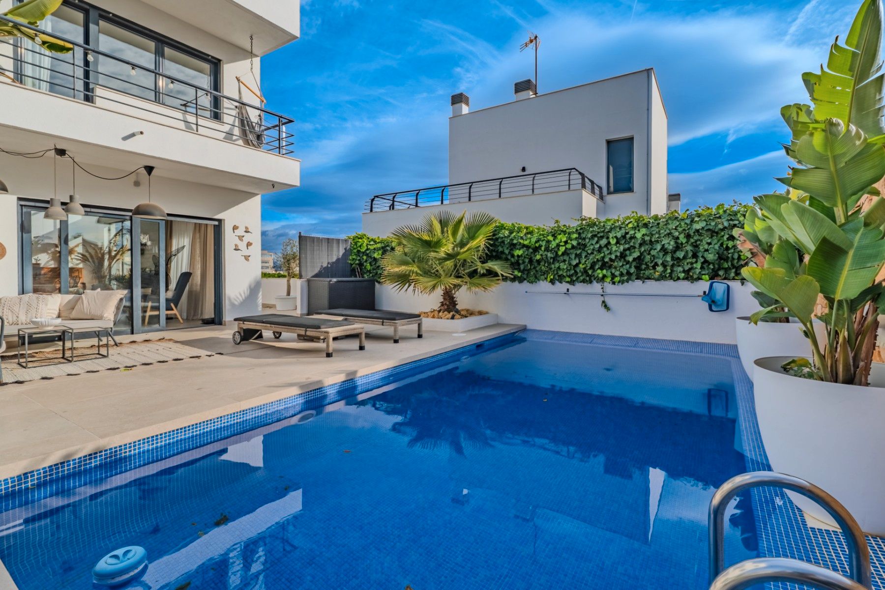 Piscina de Casa o xalet en venda en Alicante / Alacant amb Aire condicionat, Jardí privat i Terrassa