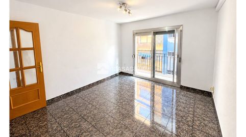 Piso 3 Hab   Balcón Sureste   1 Baño  en El Progrés, Rubí, imatge 2