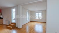 Living room of Attic for sale in  Barcelona Capital  with Air Conditioner, Parquet flooring and Terrace