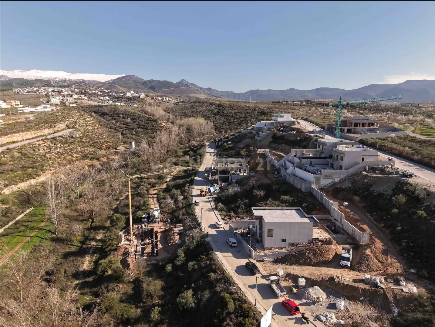 Casa o chalet en venta en La Zubia con Trastero y Piscina