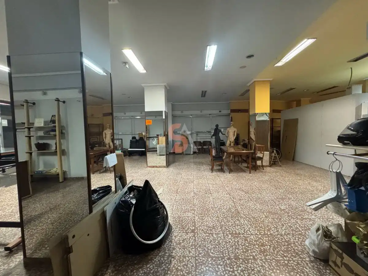 Local comercial en venda a CISTÉRNIGA, imagen 3