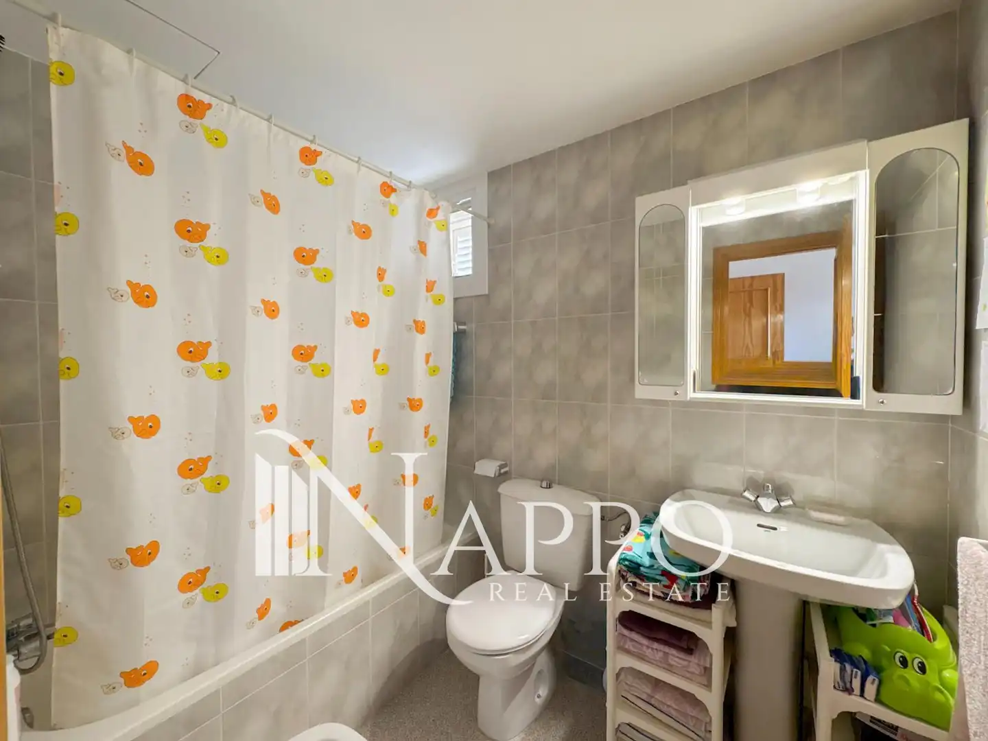 Baño de Piso en venta en Calvià con Aire acondicionado, Terraza y Amueblado