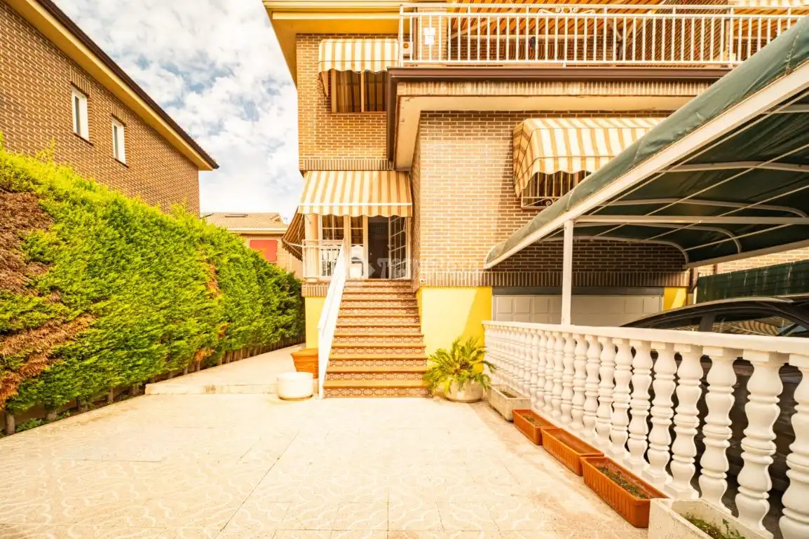 Terraza de Casa adosada en venta en Arganda del Rey con Aire acondicionado y Calefacción