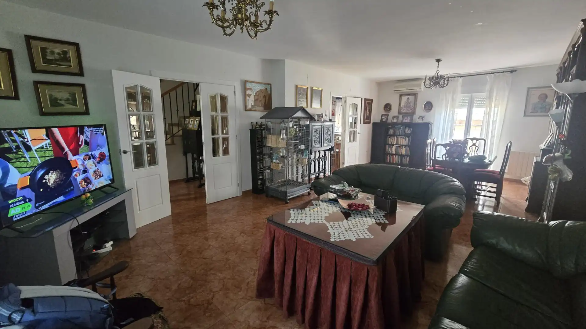 Living room of Detached homes for sale in Úbeda  with Air Conditioner, Heating and Private garden