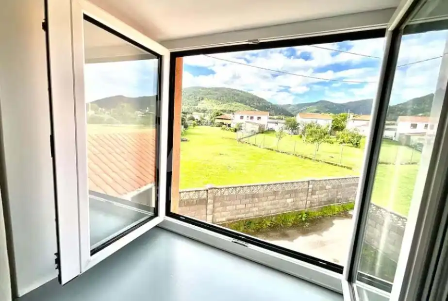 Vista exterior de Casa o xalet en venda en Cudillero amb Calefacció i Terrassa