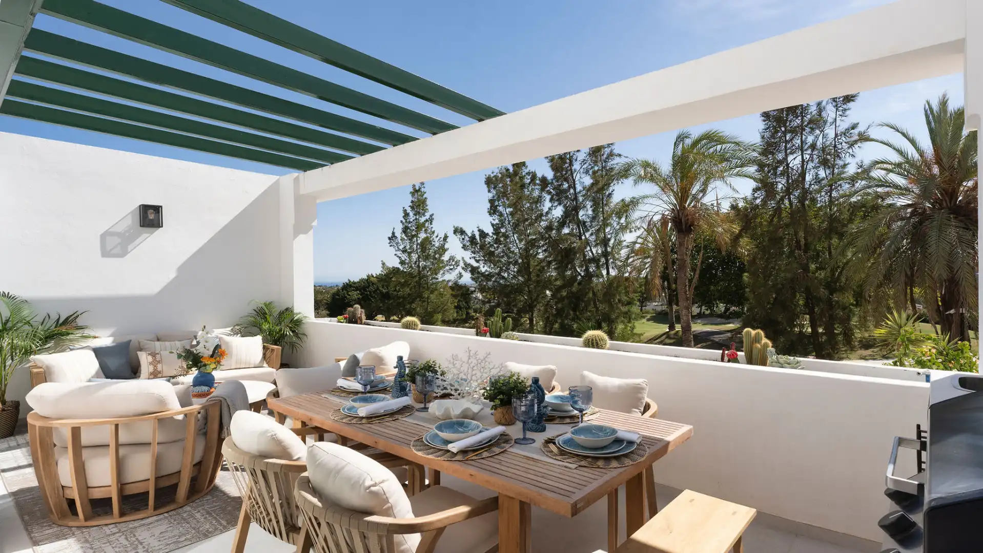 Apartament amb piscina en venda a Benahavís pueblo