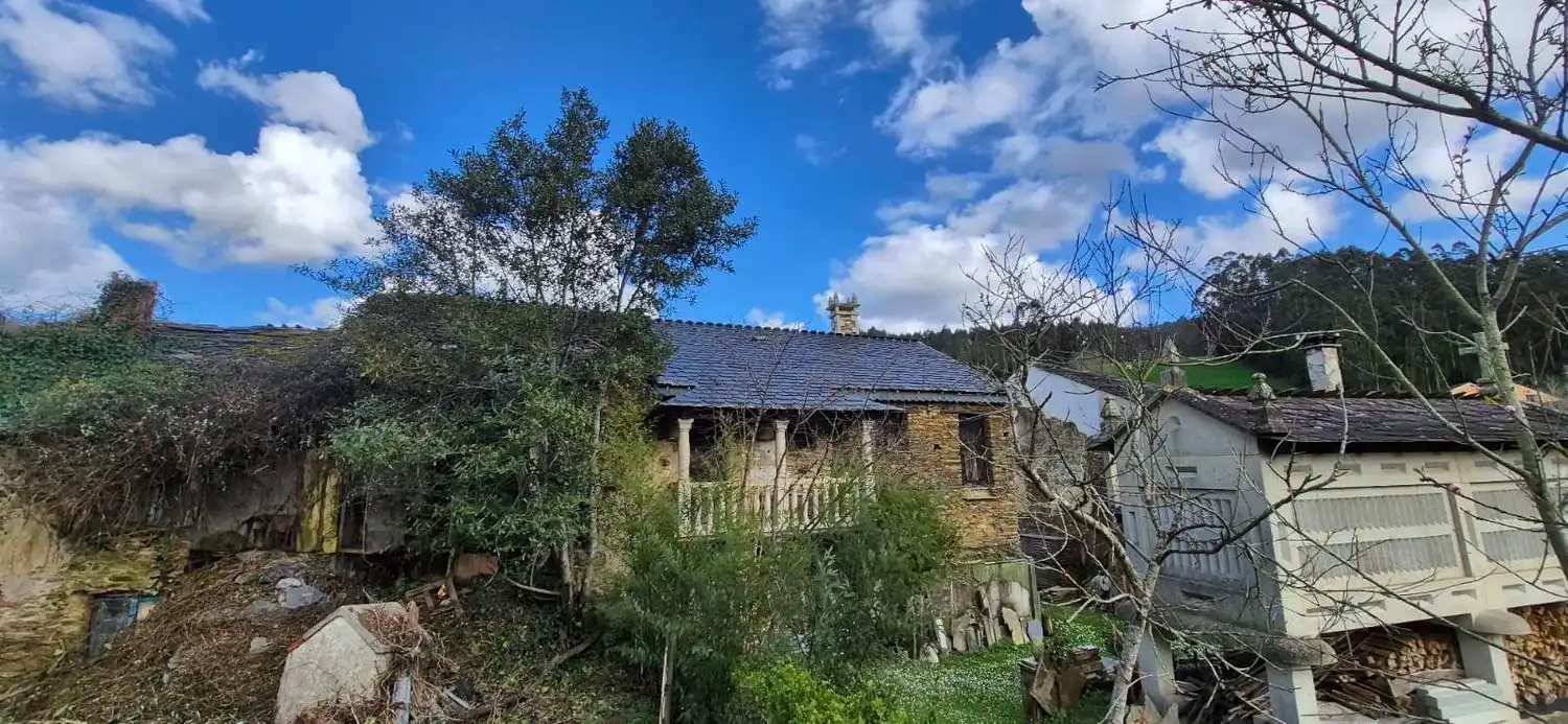 Houses for sale in Lourenzá