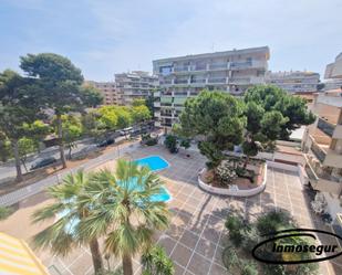 Vista exterior de Dúplex en venda en Salou amb Aire condicionat, Parquet i Terrassa