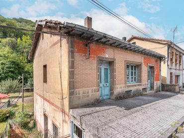 Casa con balcón en venta en Camino San Andrés 76